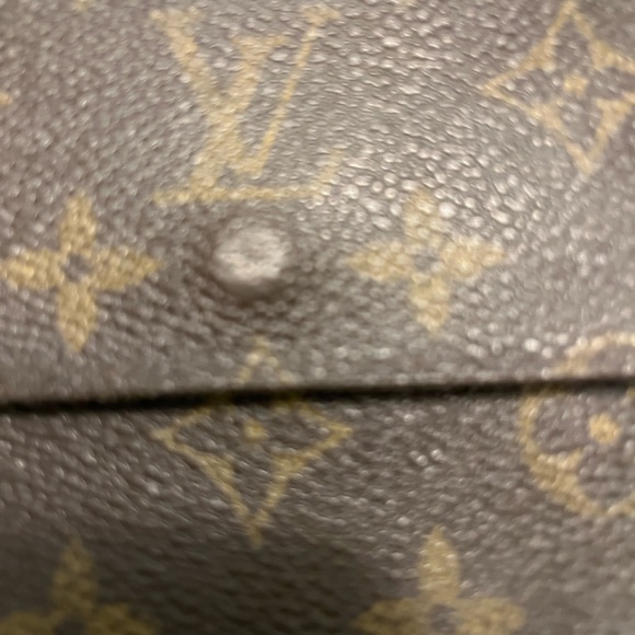 Vintage Louis Monogram Vuitton Elise Wallet - Picture 10 of 11